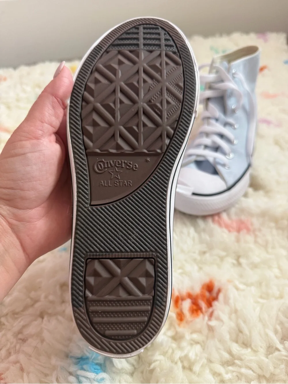Converse Kids High-Top Chuck Taylor Sneakers in Light blue never worn size 3